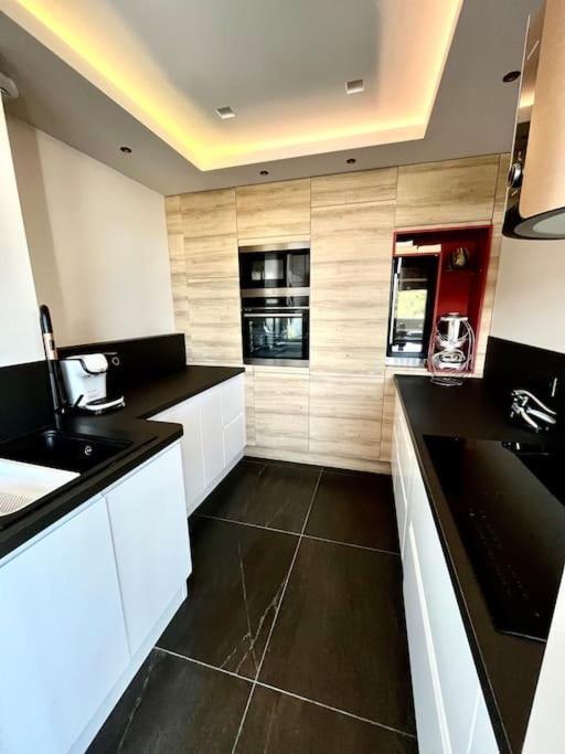 Le Designer Avec Vue Apartment Dunkirk Bagian luar foto
