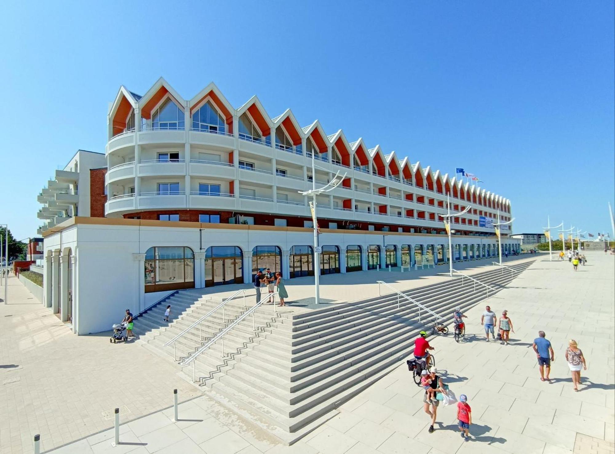 Le Designer Avec Vue Apartment Dunkirk Bagian luar foto